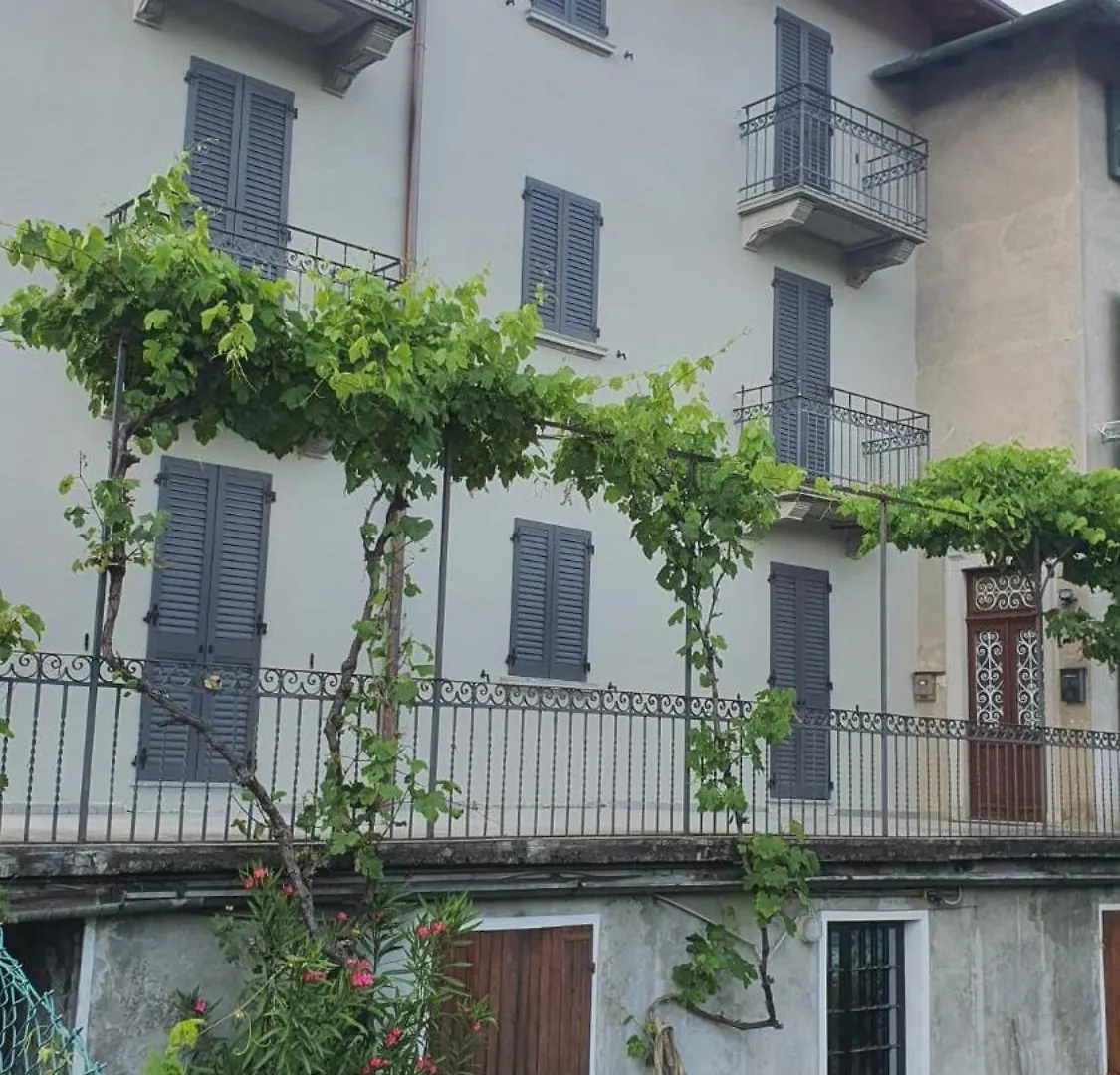 Apartamento Vista Lago Como Ossuccio Italia